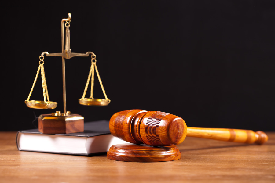 青浦区刑事律师解析：家属如何应对家人被经侦拘留的困境