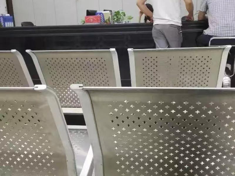 为亲友非法牟利如何判？静安刑事律师来告诉你
